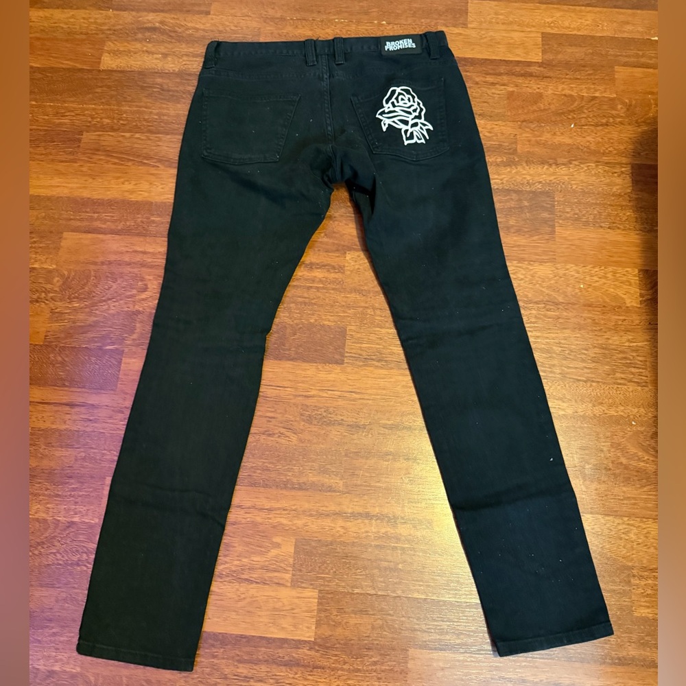 Broken Promises Jeans - Picture 3 of 5